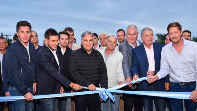 Inauguran caminos secundarios