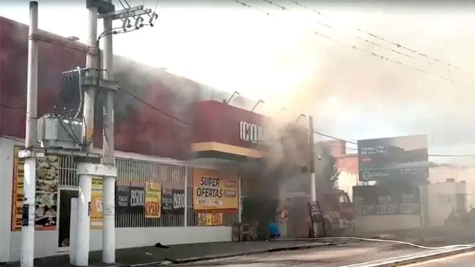 Cinco muertos en Jujuy al incendiarse un supermercado