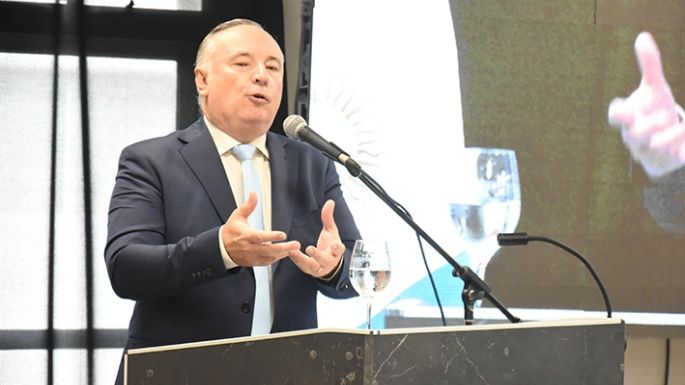 El intendente anunció el fin de la emergencia económica