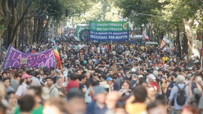 Marcha, protesta, megaoperativo de seguridad y mucha bronca en los alrededores del Congreso