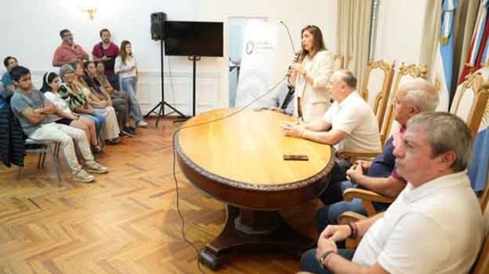 Dan tarjetas de Boleto Cordobés para personas con discapacidad