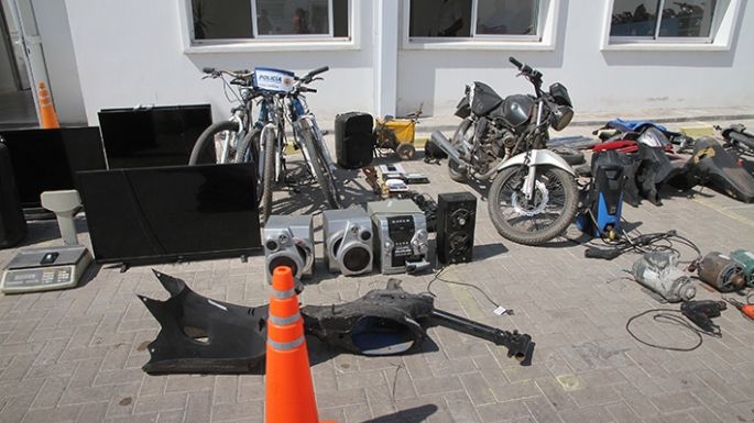 Once personas arrestadas en 22 allanamientos simultáneos