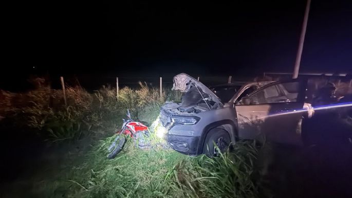 Una camioneta embistió a dos motos: uno de los motociclistas murió