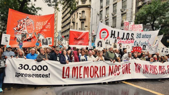 Nunca Más, el grito en todo el país