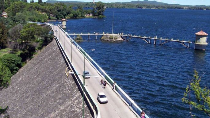 El nivel de Embalse sigue por encima del vertedero