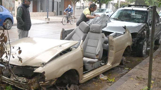 Levantaron 10 autos dejados en la vía pública