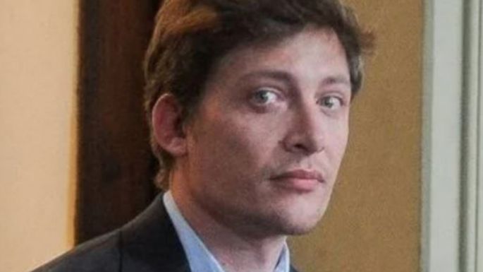 Manes lleva a “Santi” Caputo  a la Justicia