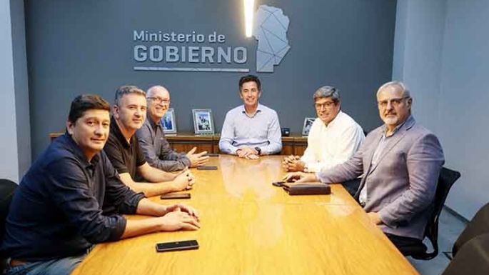 Cumbre con el radicalismo