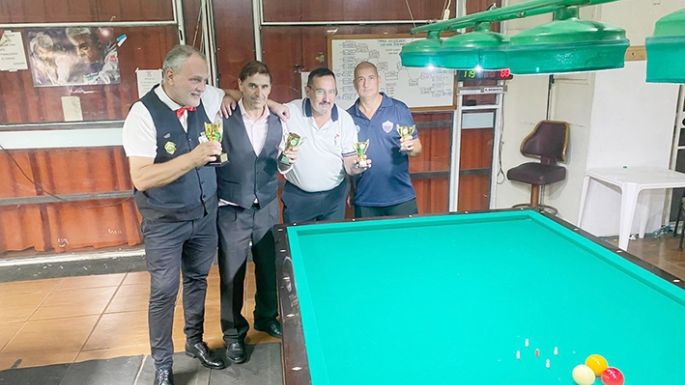 Carlos Coria, campeón en Uruguay