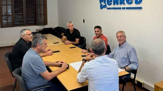 EnRed entregó treinta becas