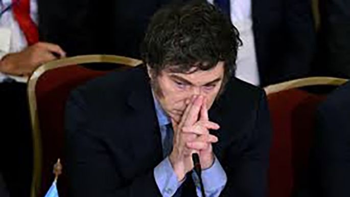 Cae fuerte la imagen de Milei