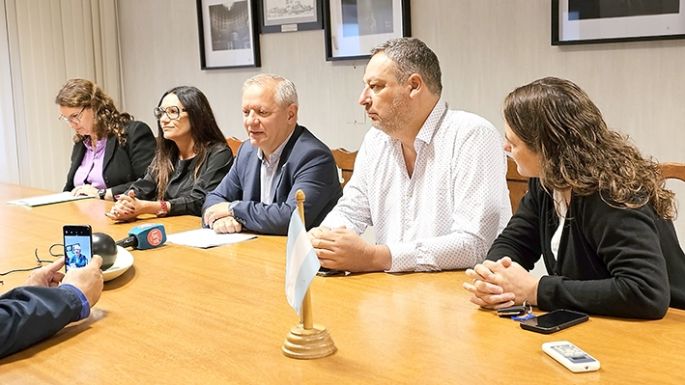 Celebran tres décadas de la creación de la Universidad