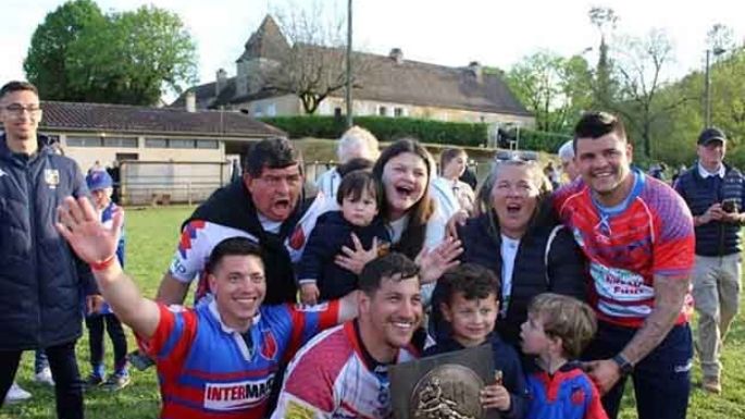 Dos villamarienses fueron campeones en Francia