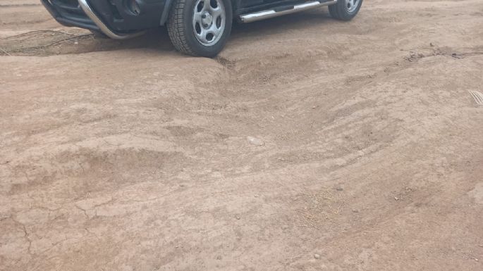 Sufrió daños en su auto por un pozo en la vía pública y reclama al municipio