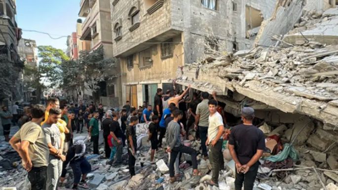 Palestinos exigen abrir ya los cruces fronterizos para ayuda