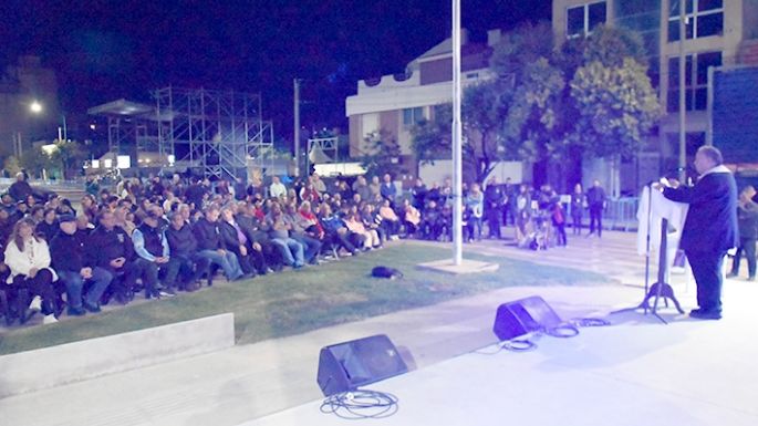 Emotivas vigilias mantuvieron viva la memoria en las Villas
