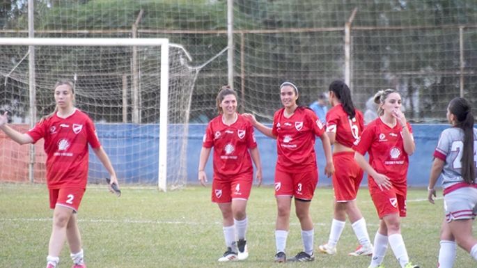 Festejó Talleres y tomó  mayor distancia La Uni