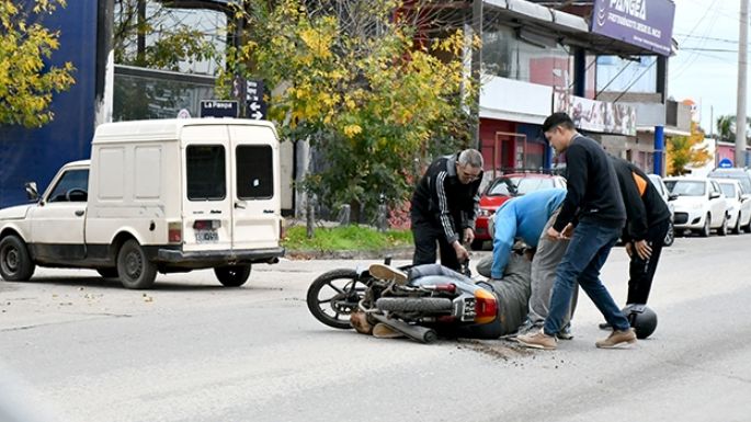 Dos víctimas fatales en el este cordobés y varios motociclistas heridos en Villa María y la región