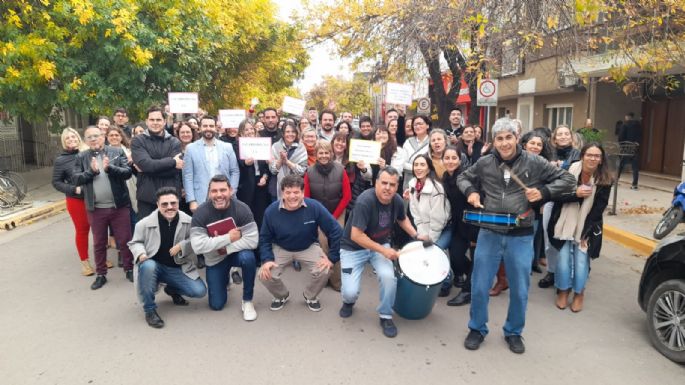 Trabajadores judiciales cortaron la calle frente a Tribunales