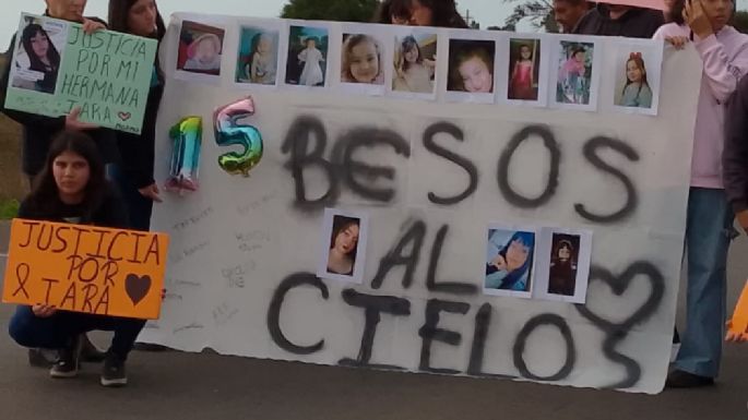 Con mucha emoción, repintaron la estrella de Iara