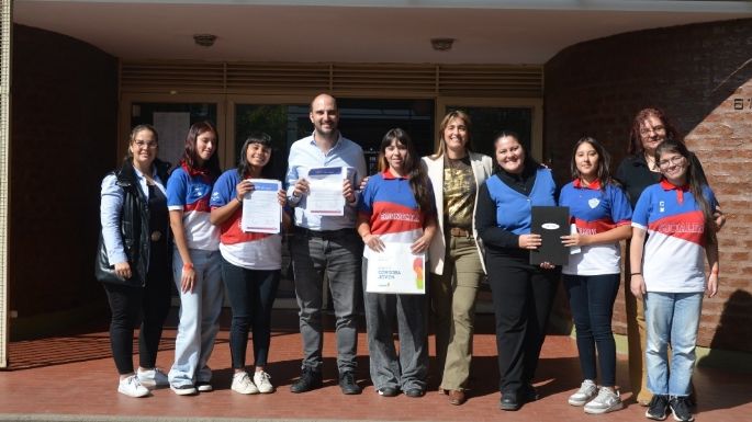 La Provincia firmó un convenio de adhesión al Centro de Idiomas Córdoba