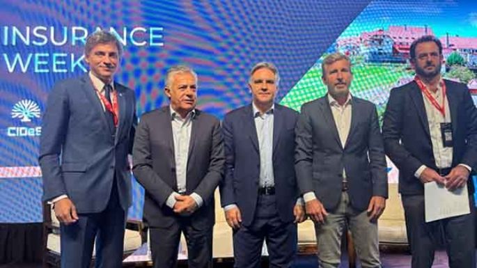 Llaryora pidió fortalecer el esquema asegurador para el sector productivo