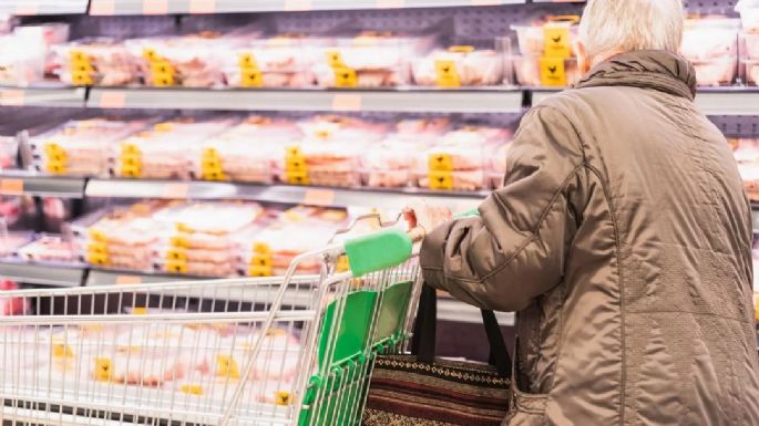Oficializaron un aumento del 3,7% para jubilaciones y pensiones