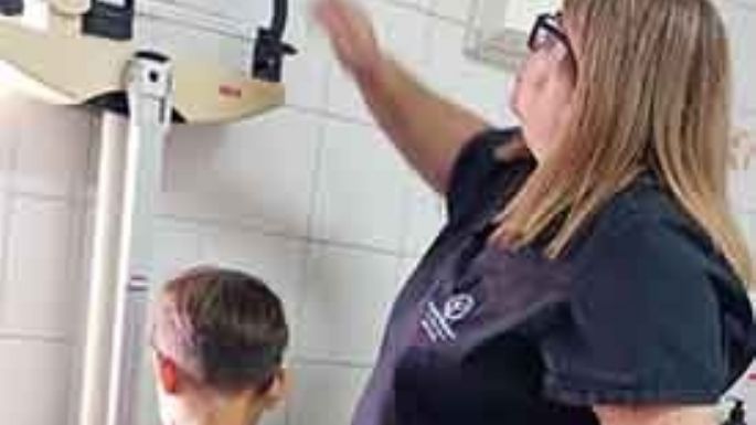 Prestaciones sanitarias y relevamiento en los barrios