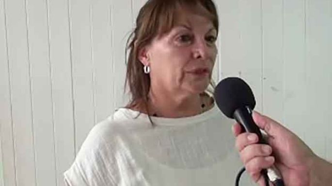La intendenta reclamó por casas sin terminar