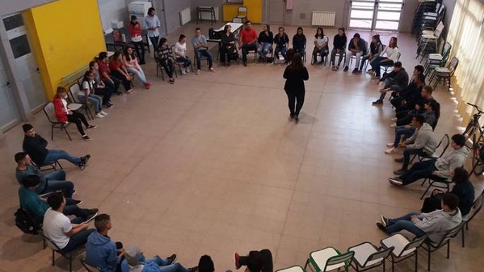 "A la par": propuesta para fortalecer centros estudiantiles secundarios