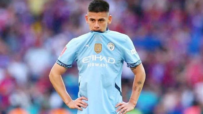 Echeverri debutó en City, que se quedó sin la Copa