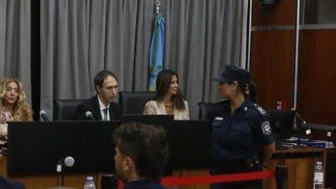 En medio del escándalo, suspendieron el juicio por la muerte de Maradona
