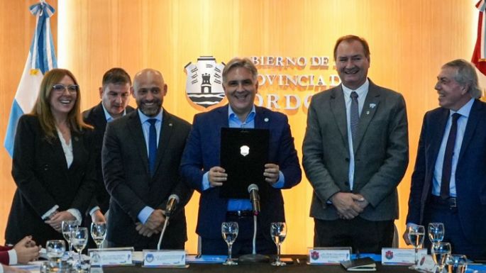Córdoba: espacio propio  en el puerto de Santa Fe