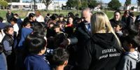 La plaza es muy disfrutada por los niños de la escuela del barrio  