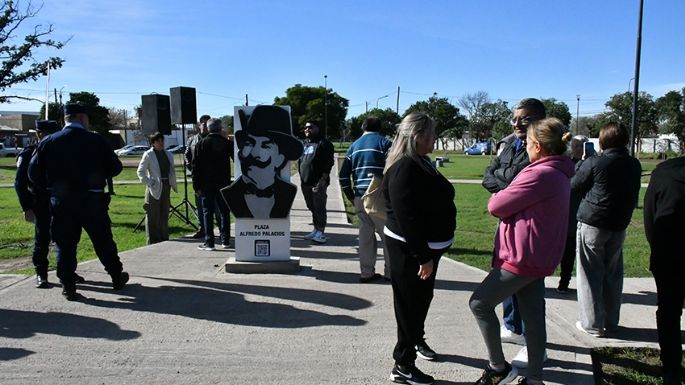 Se habilitó la plaza “Alfredo Palacios”