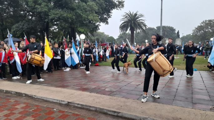 Accastello encabezó el acto protocolar por el 25 de mayo