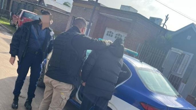 Allanaron cinco domicilios y un hombre quedó detenido