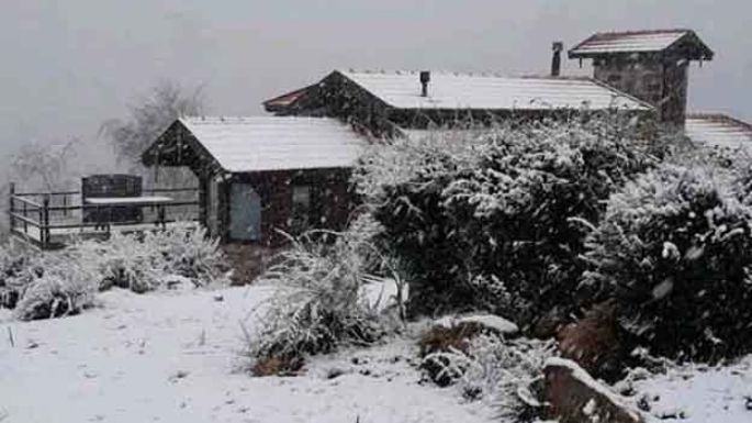 Llegó el frío y nevó en la Altas Cumbres