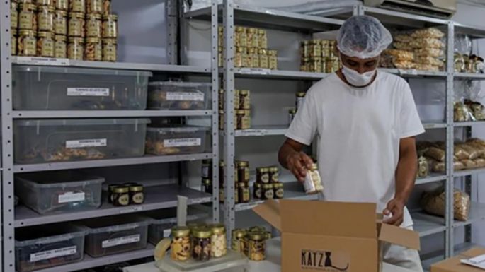La economía brasileña generó más de 922.000 nuevos empleos formales