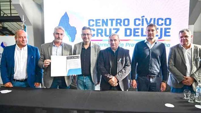 Licitan tres obras para mejorar la provisión de agua potable