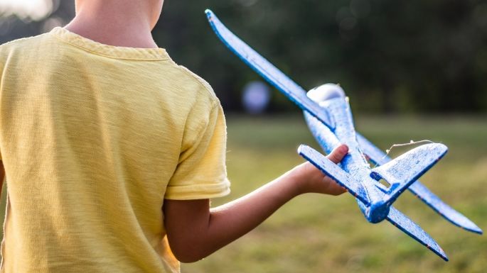 Convocan a familias adoptivas para un niño de 11 años