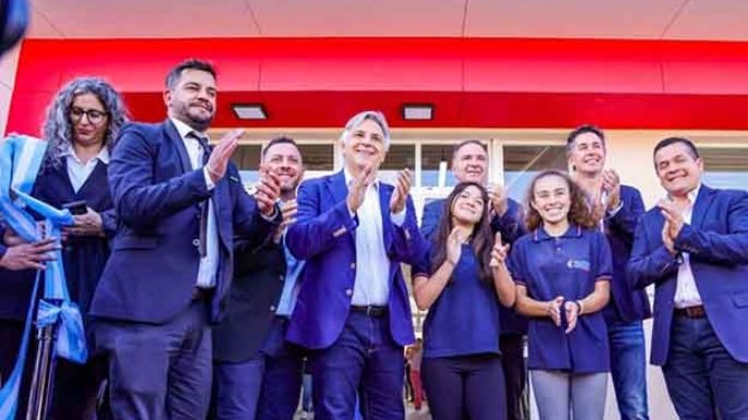 Una secundaria de formación profesional y una sala de 3 años