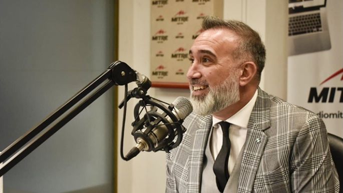 Lo trató de “Negro”  porque le dolían los riñones