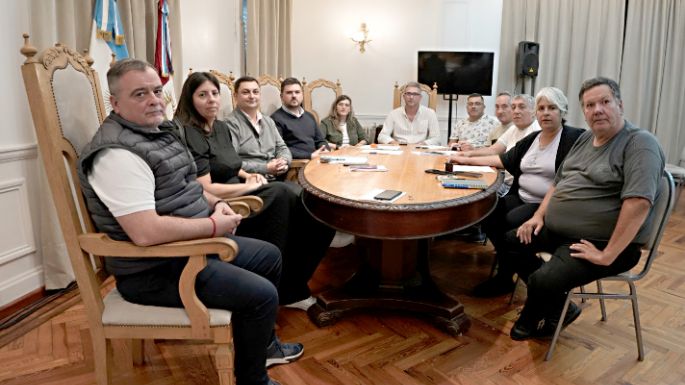 Finalmente, reglamentarán las aplicaciones como Uber