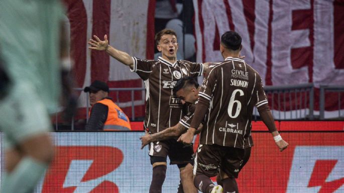 Platense le ganó a Huracán y obtuvo el primer título de su historia