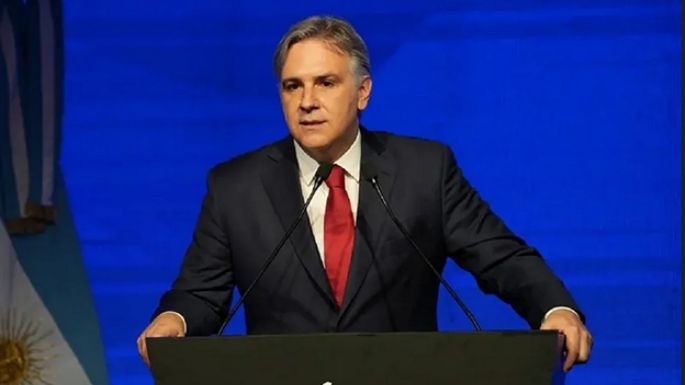 Llaryora va a reunirse con Santilli