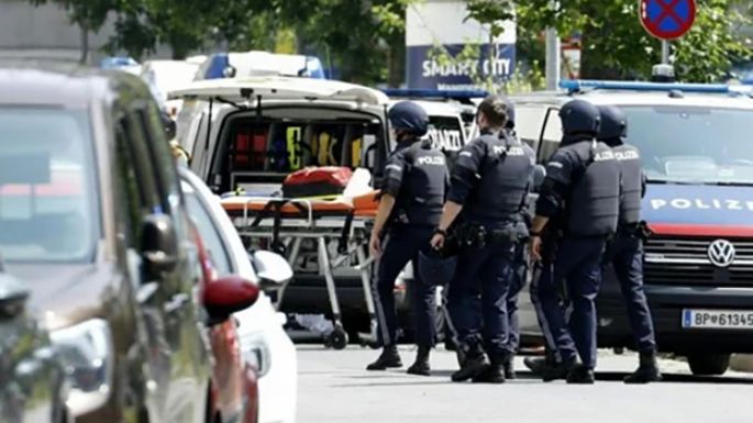 Diez muertos tras un tiroteo en una escuela secundaria