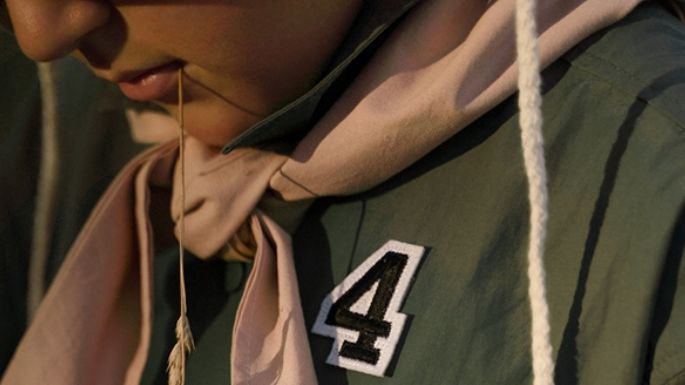 Tiene 16 años, es boy scout y busca una familia en la región