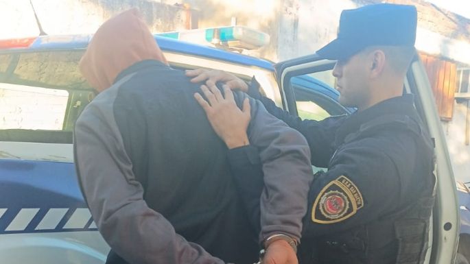 No puede acercarse a la madre, lo hizo y terminó en la comisaría