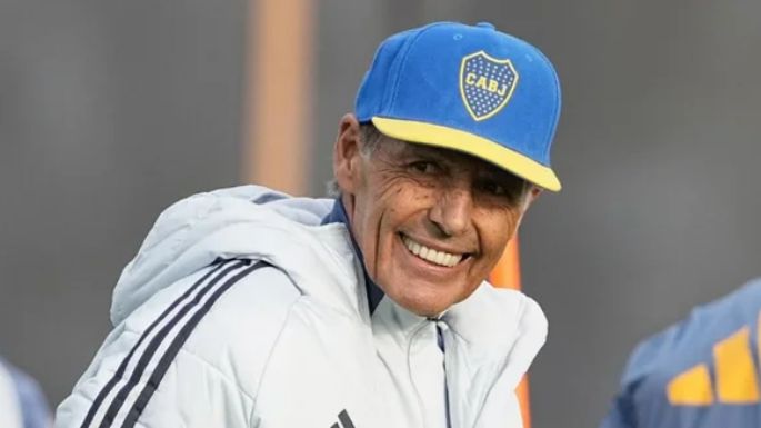 “Como manda la historia”